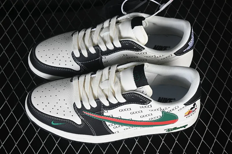All categories Air Jordan Jordan series basketball shoes Air Jordan 1 Low High-end customized low-top sneakers Travis Scott x Fragment Design x Air Jordan 1 Low OG SP AJ1 Joe 1 joint Disney red and green low-top cultural casual sneakers DZ2688-009